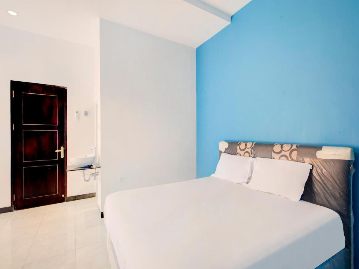 Oyo Life 3987 Kost Aditya Sorabaya Extérieur photo