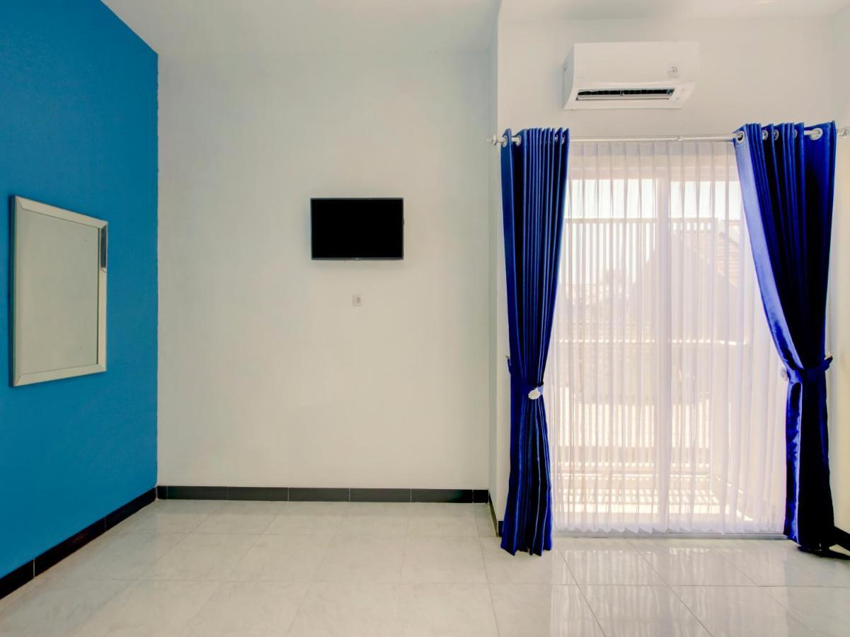 Oyo Life 3987 Kost Aditya Sorabaya Extérieur photo