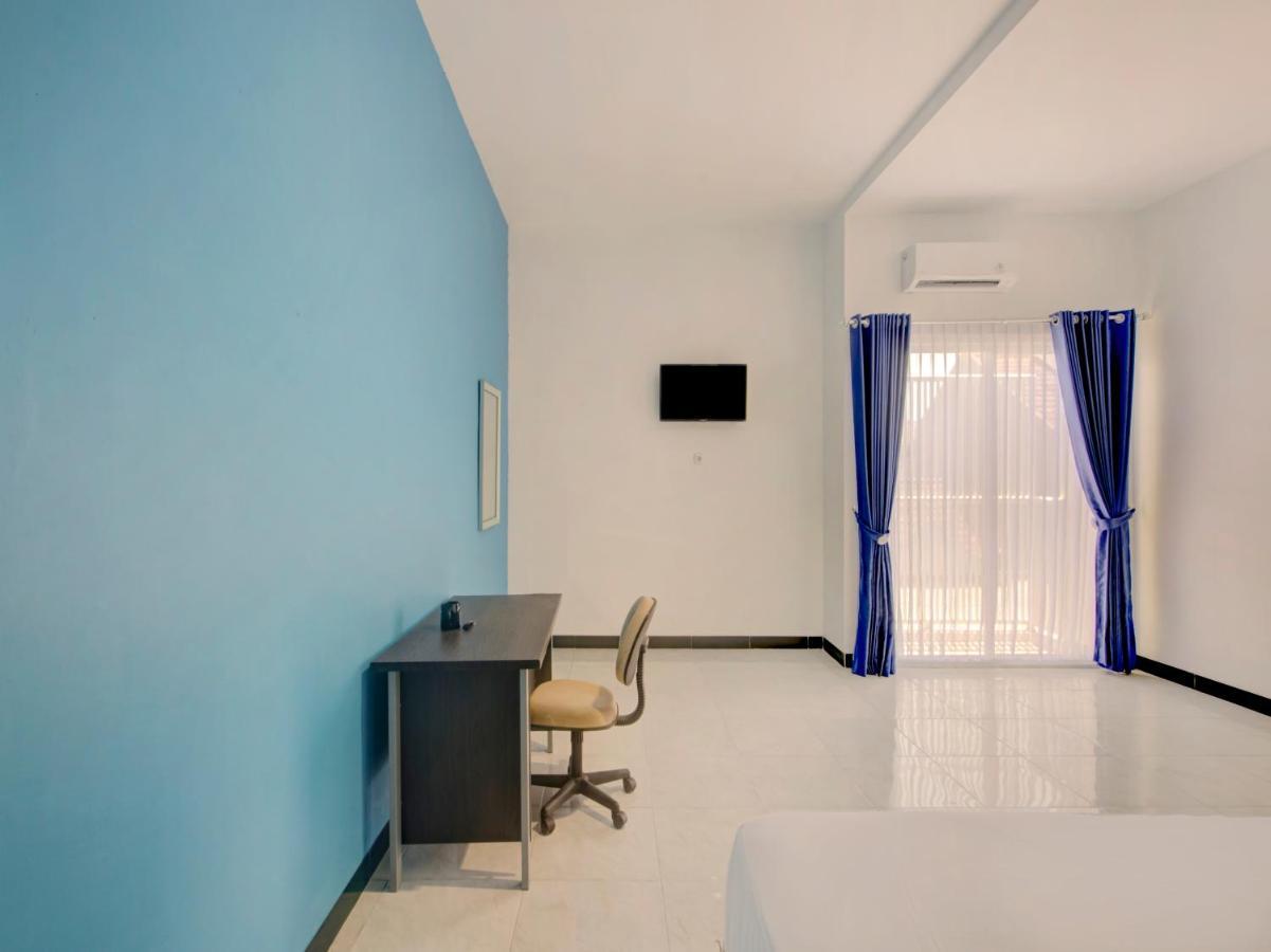 Oyo Life 3987 Kost Aditya Sorabaya Extérieur photo